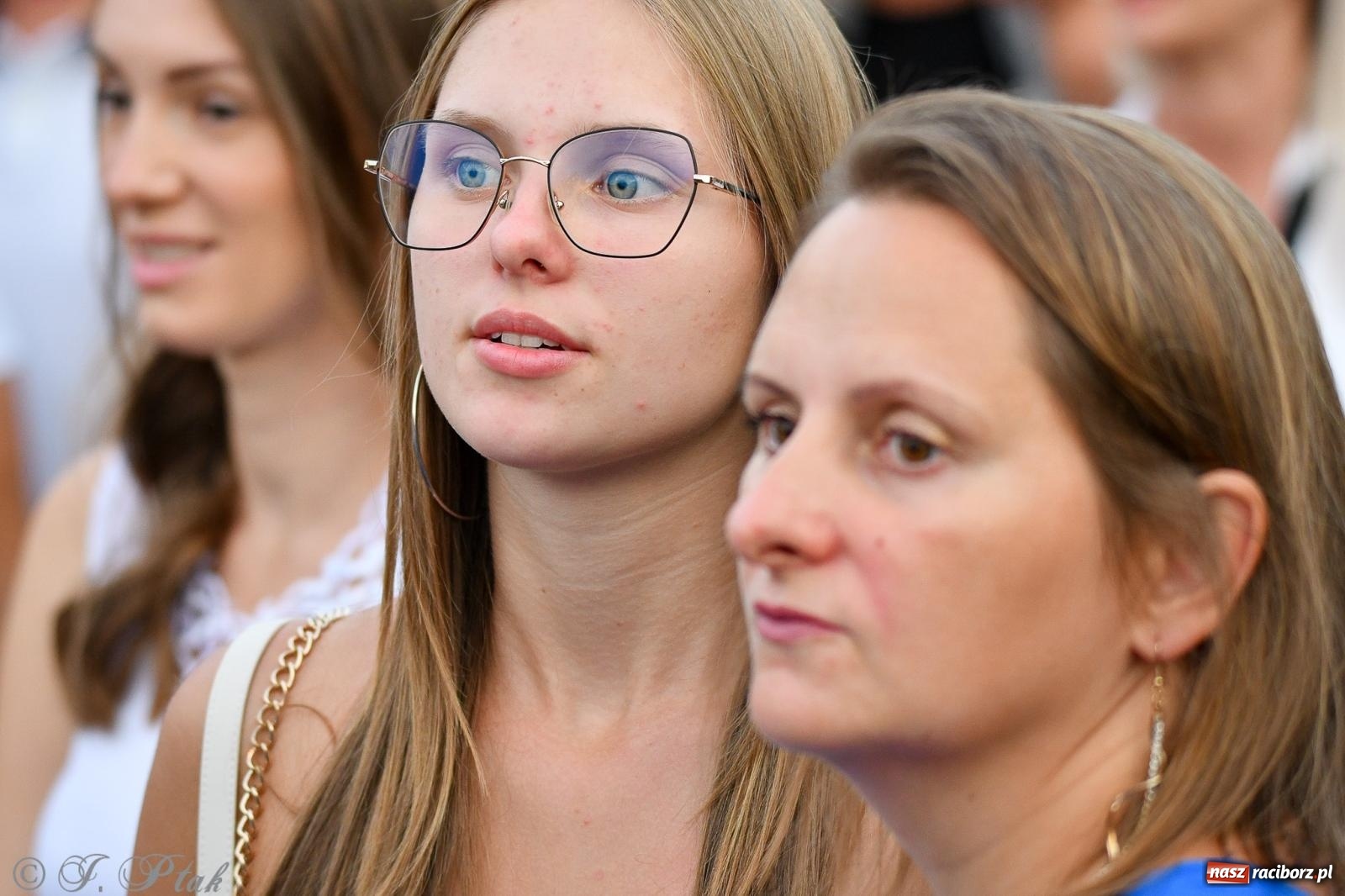 Zdjęcie w galerii na portalu naszraciborz.pl: Wielkie show Telewizji Polskiej w Raciborzu. Te gwiazdy rozgrzały publiczność wiadomości z regionu