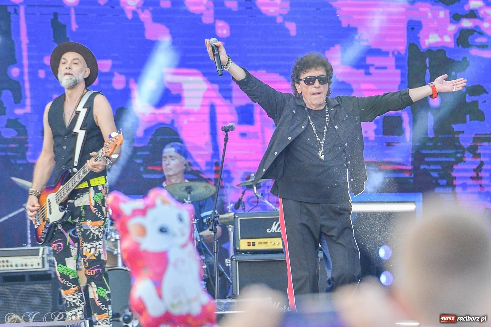 Zdjęcie w galerii na portalu naszraciborz.pl: Wielkie show Telewizji Polskiej w Raciborzu. Te gwiazdy rozgrzały publiczność wiadomości z regionu