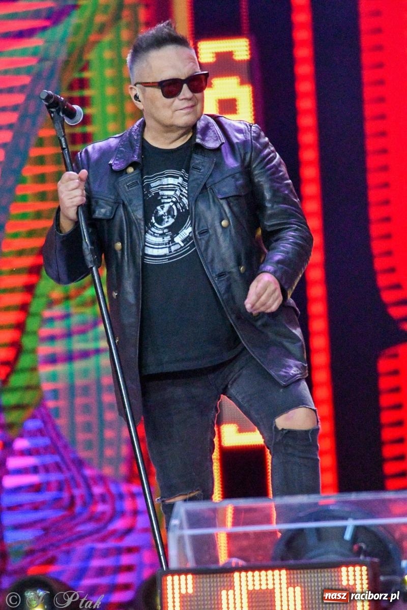 Zdjęcie w galerii na portalu naszraciborz.pl: Wielkie show Telewizji Polskiej w Raciborzu. Te gwiazdy rozgrzały publiczność wiadomości z regionu