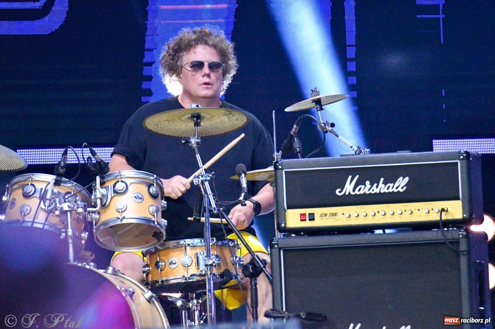 Zdjęcie w galerii na portalu naszraciborz.pl: Wielkie show Telewizji Polskiej w Raciborzu. Te gwiazdy rozgrzały publiczność wiadomości z regionu