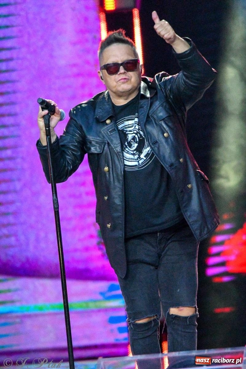 Zdjęcie w galerii na portalu naszraciborz.pl: Wielkie show Telewizji Polskiej w Raciborzu. Te gwiazdy rozgrzały publiczność wiadomości z regionu