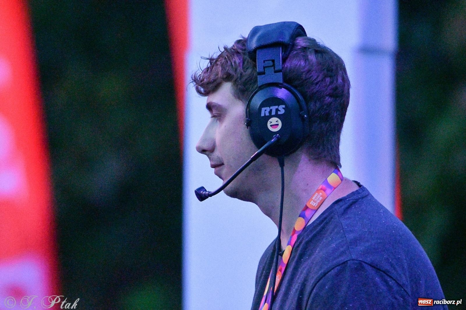 Zdjęcie w galerii na portalu naszraciborz.pl: Wielkie show Telewizji Polskiej w Raciborzu. Te gwiazdy rozgrzały publiczność wiadomości z regionu