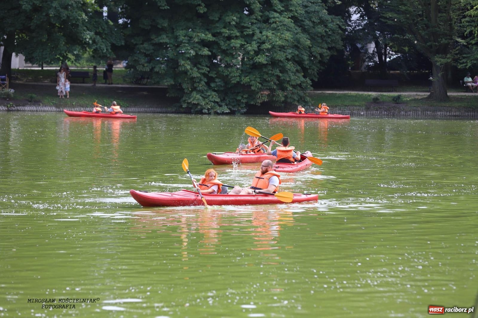 Zdjęcie w galerii na portalu naszraciborz.pl: Piknik Rodzinny Lato z Radiem w Parku im. Miasta Roth [FOTO] wiadomości z regionu