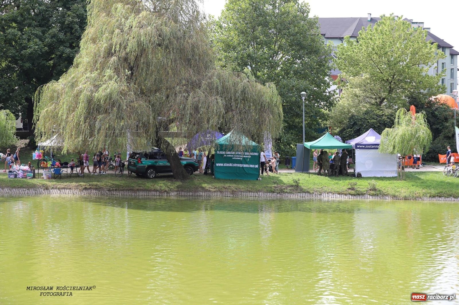 Zdjęcie w galerii na portalu naszraciborz.pl: Piknik Rodzinny Lato z Radiem w Parku im. Miasta Roth [FOTO] wiadomości z regionu
