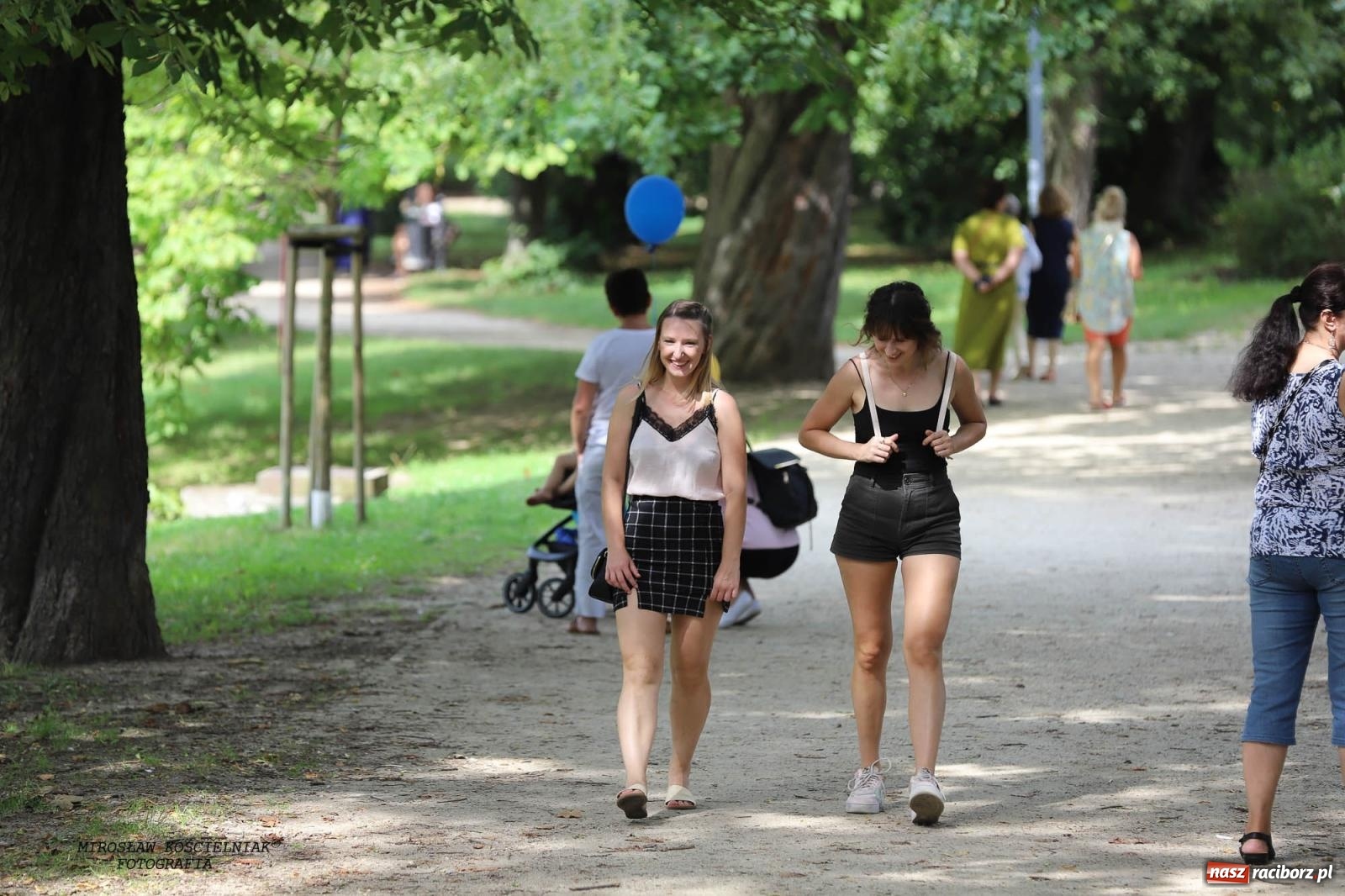 Zdjęcie w galerii na portalu naszraciborz.pl: Piknik Rodzinny Lato z Radiem w Parku im. Miasta Roth [FOTO] wiadomości z regionu