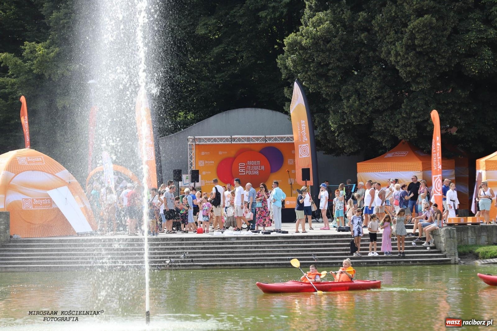 Zdjęcie w galerii na portalu naszraciborz.pl: Piknik Rodzinny Lato z Radiem w Parku im. Miasta Roth [FOTO] wiadomości z regionu