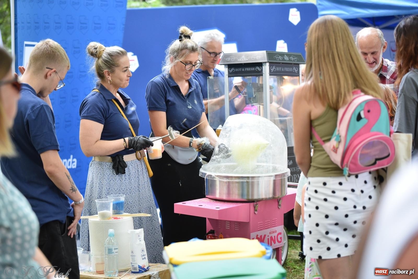 Zdjęcie w galerii na portalu naszraciborz.pl: Piknik Rodzinny Lato z Radiem w Parku im. Miasta Roth [FOTO] wiadomości z regionu
