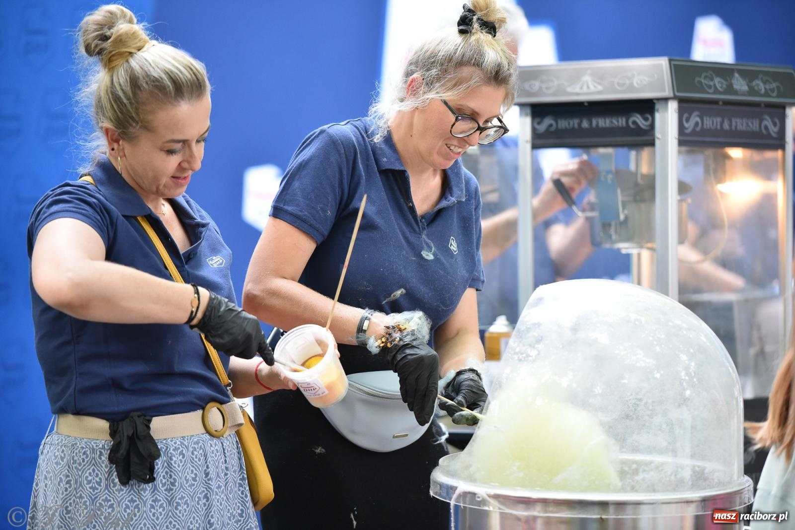 Zdjęcie w galerii na portalu naszraciborz.pl: Piknik Rodzinny Lato z Radiem w Parku im. Miasta Roth [FOTO] wiadomości z regionu
