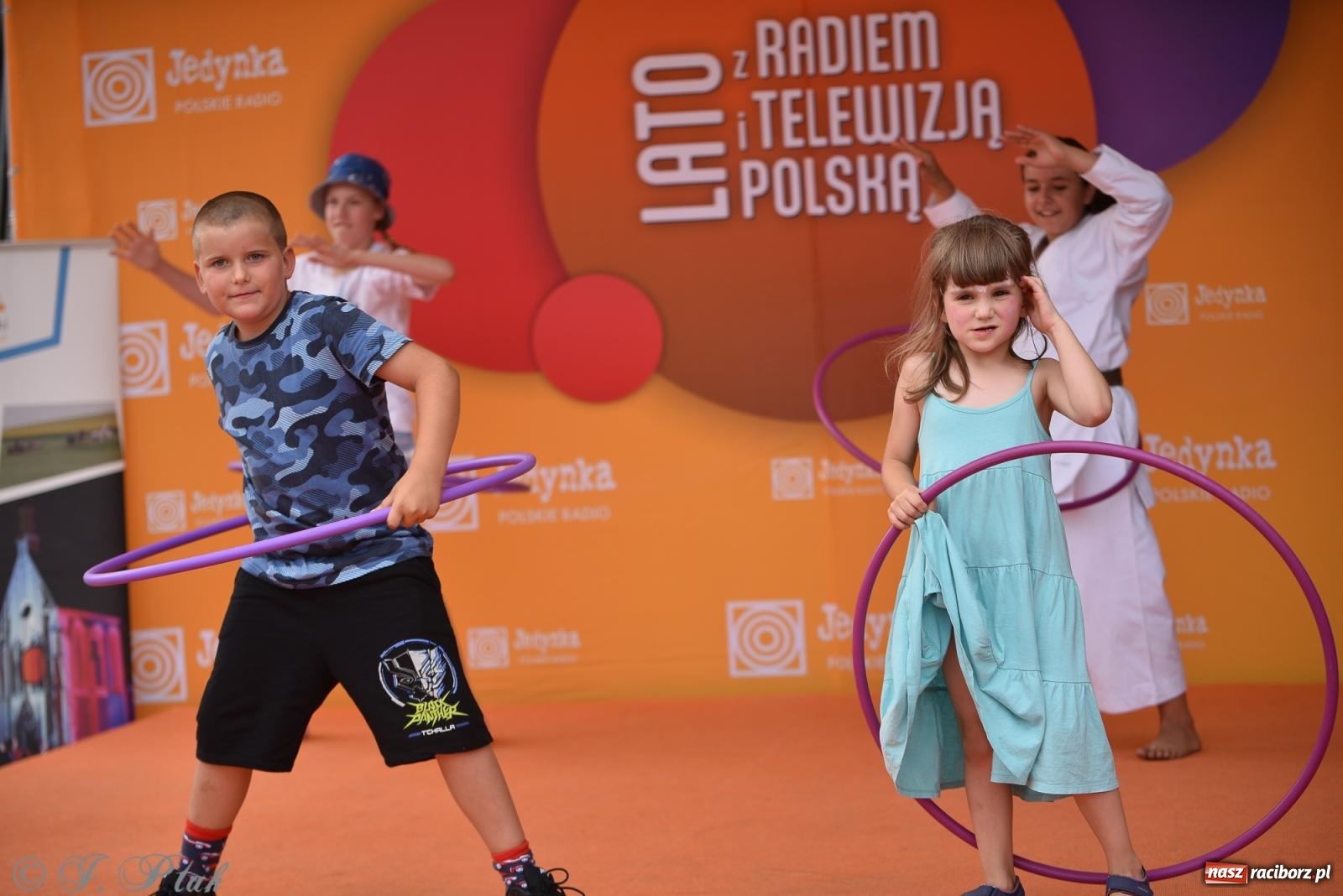 Zdjęcie w galerii na portalu naszraciborz.pl: Piknik Rodzinny Lato z Radiem w Parku im. Miasta Roth [FOTO] wiadomości z regionu