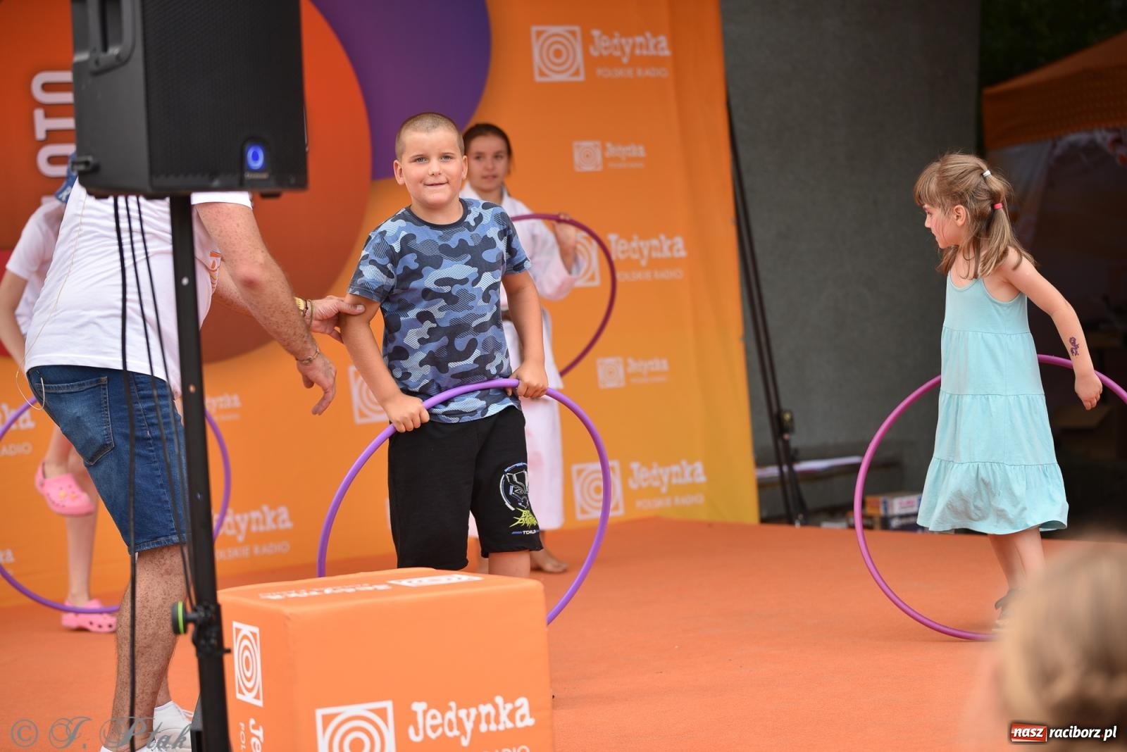 Zdjęcie w galerii na portalu naszraciborz.pl: Piknik Rodzinny Lato z Radiem w Parku im. Miasta Roth [FOTO] wiadomości z regionu