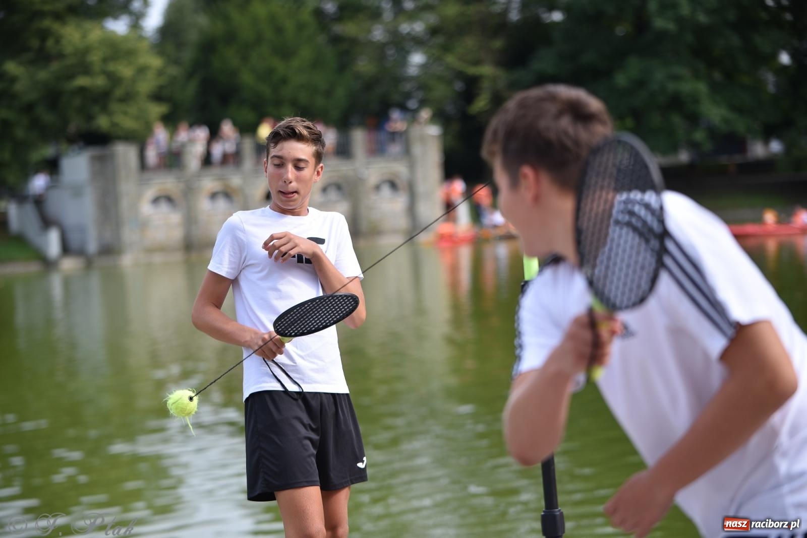 Zdjęcie w galerii na portalu naszraciborz.pl: Piknik Rodzinny Lato z Radiem w Parku im. Miasta Roth [FOTO] wiadomości z regionu