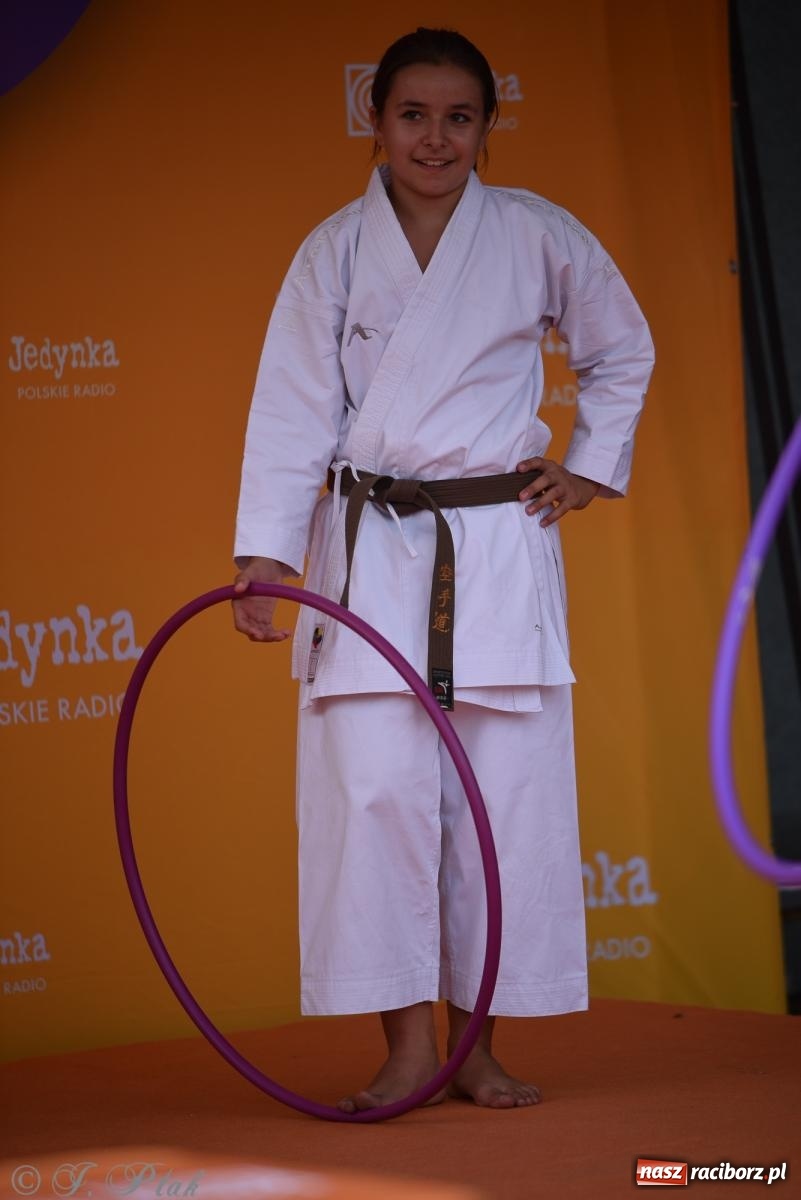 Zdjęcie w galerii na portalu naszraciborz.pl: Piknik Rodzinny Lato z Radiem w Parku im. Miasta Roth [FOTO] wiadomości z regionu