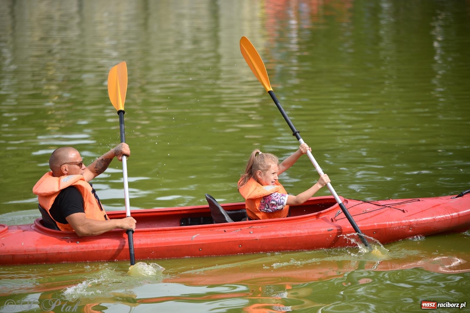 Zdjęcie w galerii na portalu naszraciborz.pl: Piknik Rodzinny Lato z Radiem w Parku im. Miasta Roth [FOTO] wiadomości z regionu