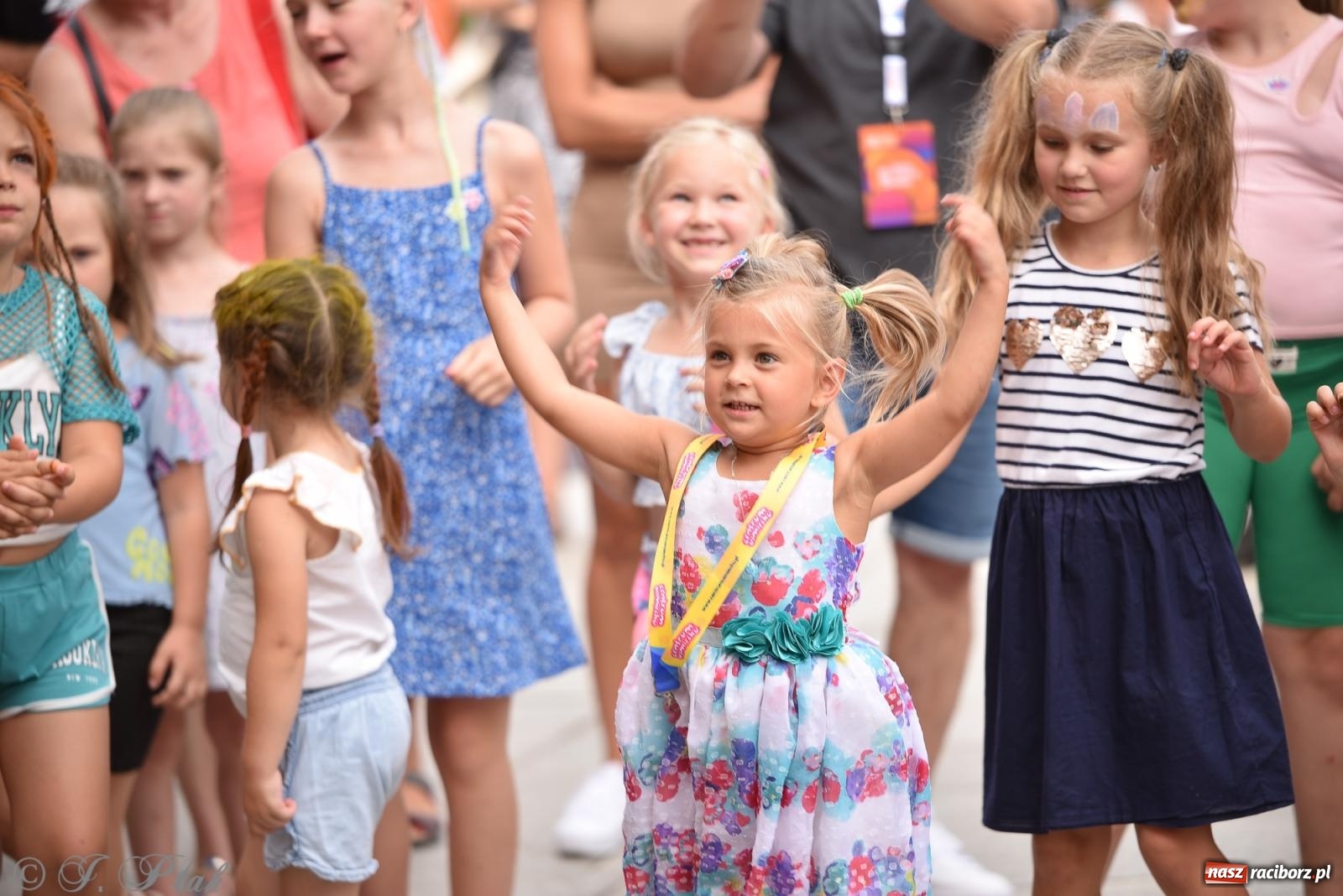 Zdjęcie w galerii na portalu naszraciborz.pl: Piknik Rodzinny Lato z Radiem w Parku im. Miasta Roth [FOTO] wiadomości z regionu