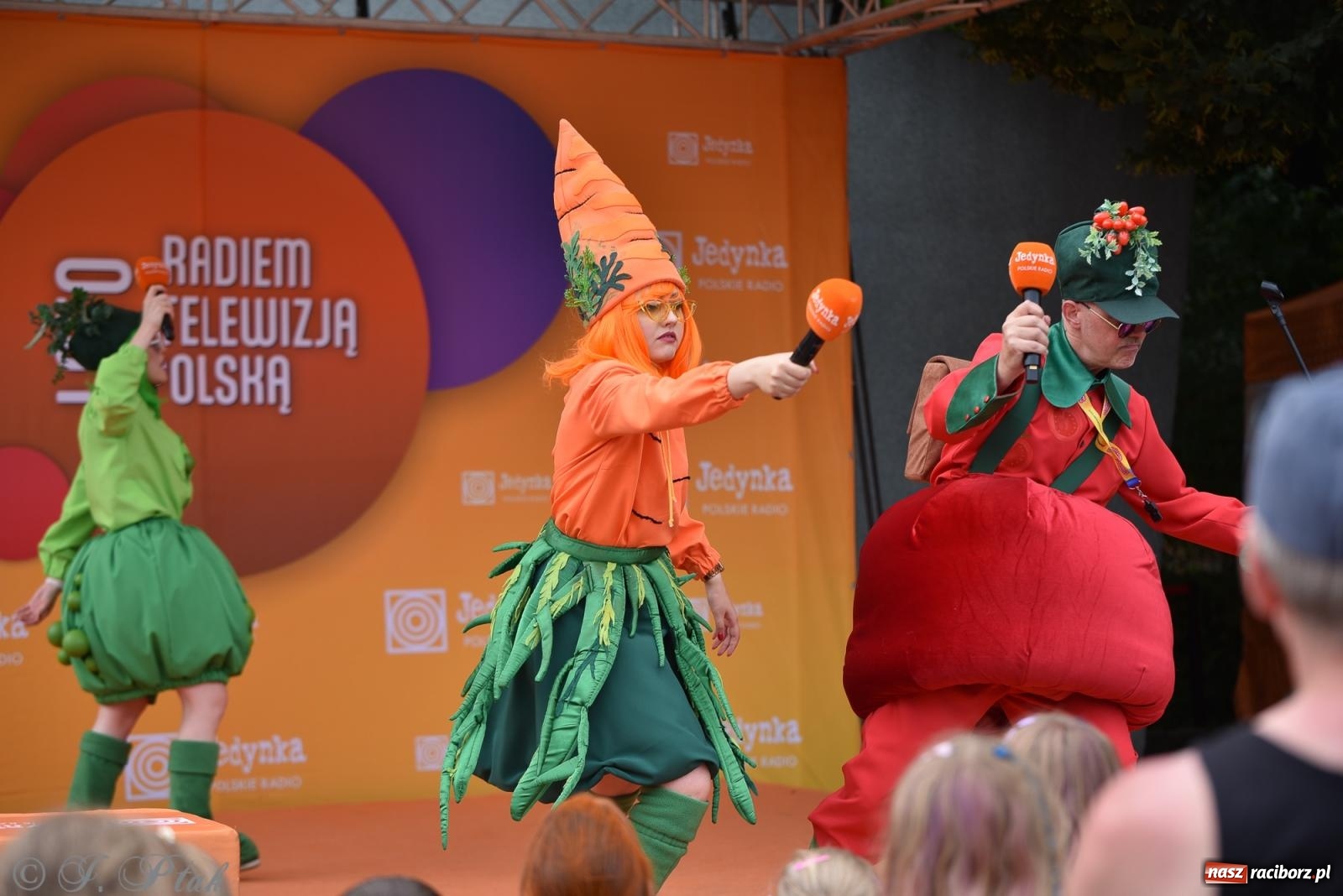 Zdjęcie w galerii na portalu naszraciborz.pl: Piknik Rodzinny Lato z Radiem w Parku im. Miasta Roth [FOTO] wiadomości z regionu