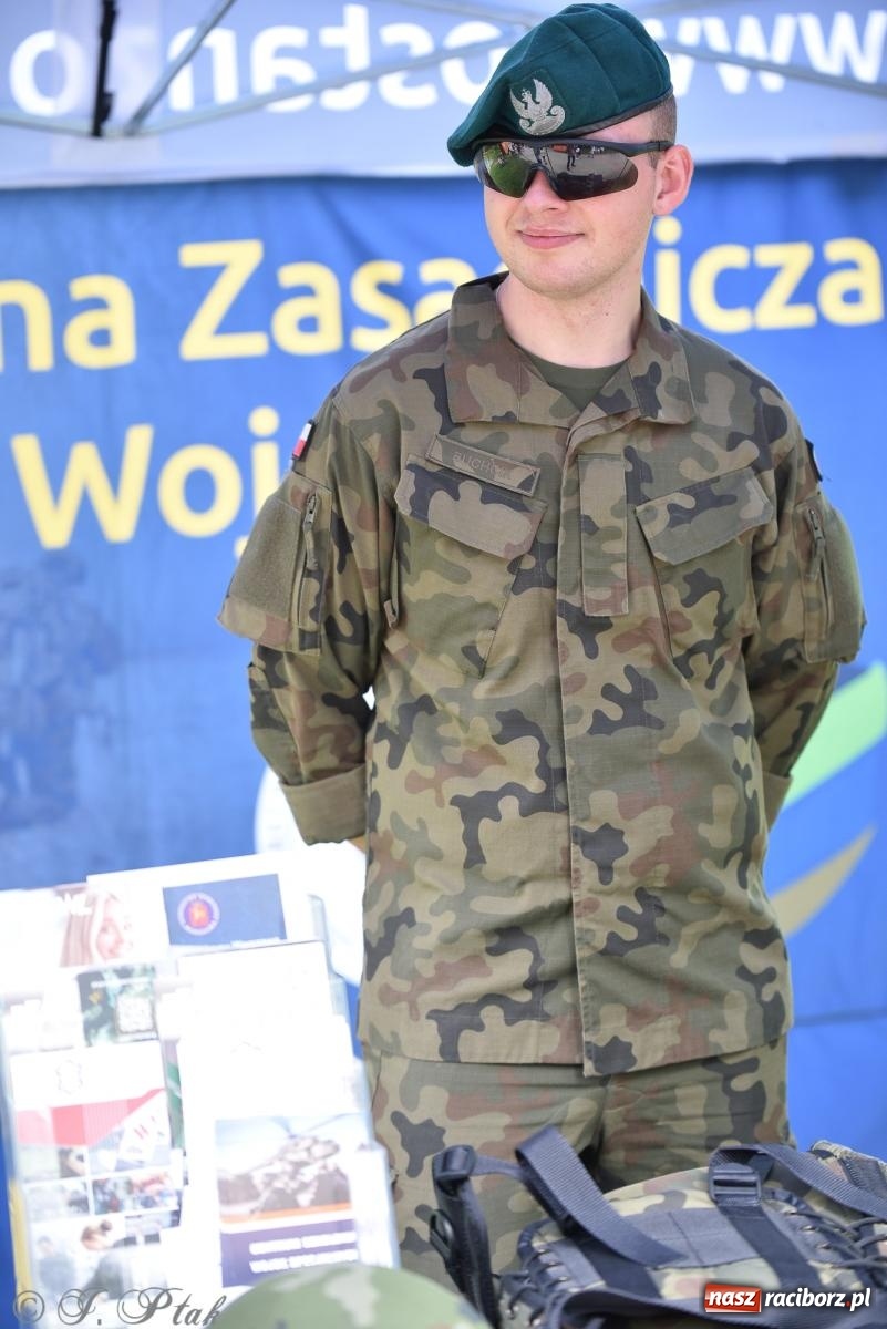 Zdjęcie w galerii na portalu naszraciborz.pl: Piknik Rodzinny Lato z Radiem w Parku im. Miasta Roth [FOTO] wiadomości z regionu