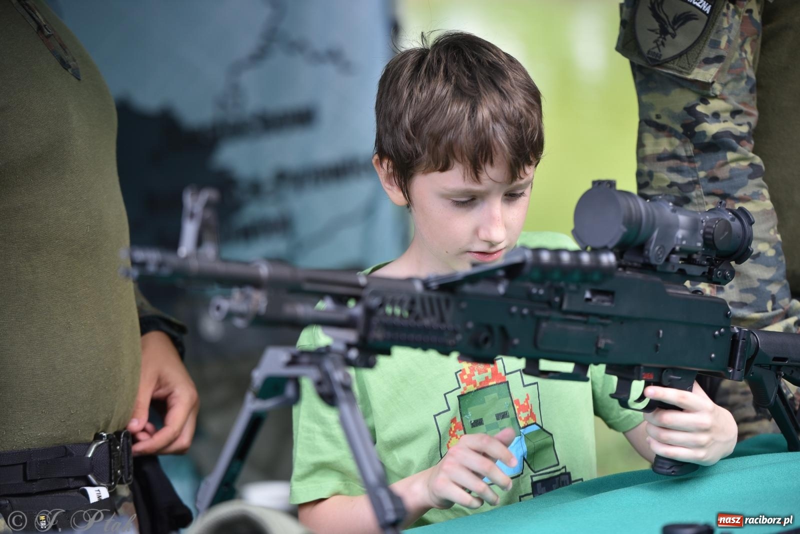 Zdjęcie w galerii na portalu naszraciborz.pl: Piknik Rodzinny Lato z Radiem w Parku im. Miasta Roth [FOTO] wiadomości z regionu