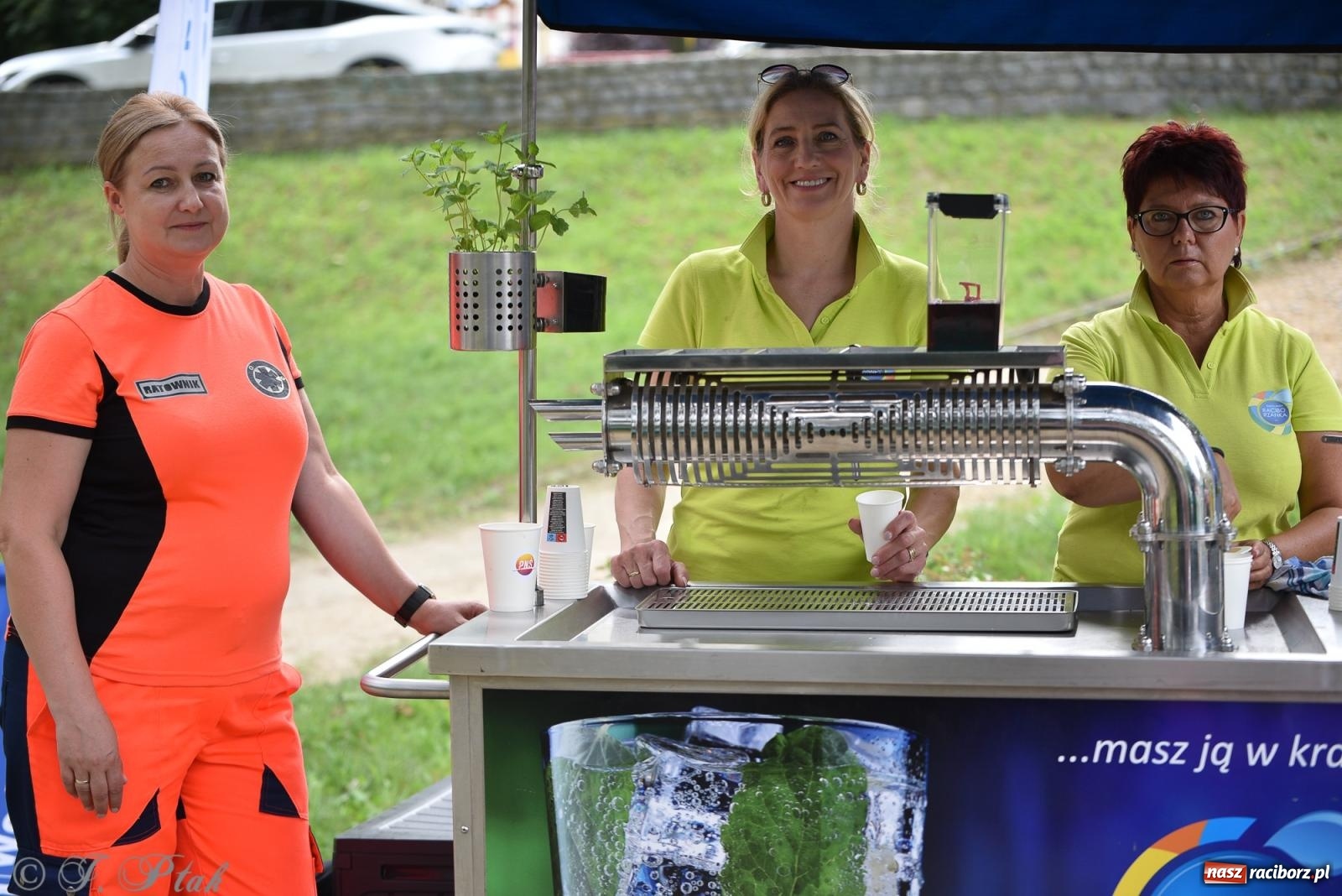 Zdjęcie w galerii na portalu naszraciborz.pl: Piknik Rodzinny Lato z Radiem w Parku im. Miasta Roth [FOTO] wiadomości z regionu