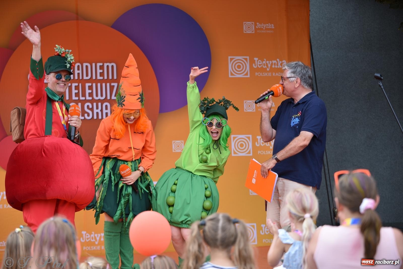 Zdjęcie w galerii na portalu naszraciborz.pl: Piknik Rodzinny Lato z Radiem w Parku im. Miasta Roth [FOTO] wiadomości z regionu