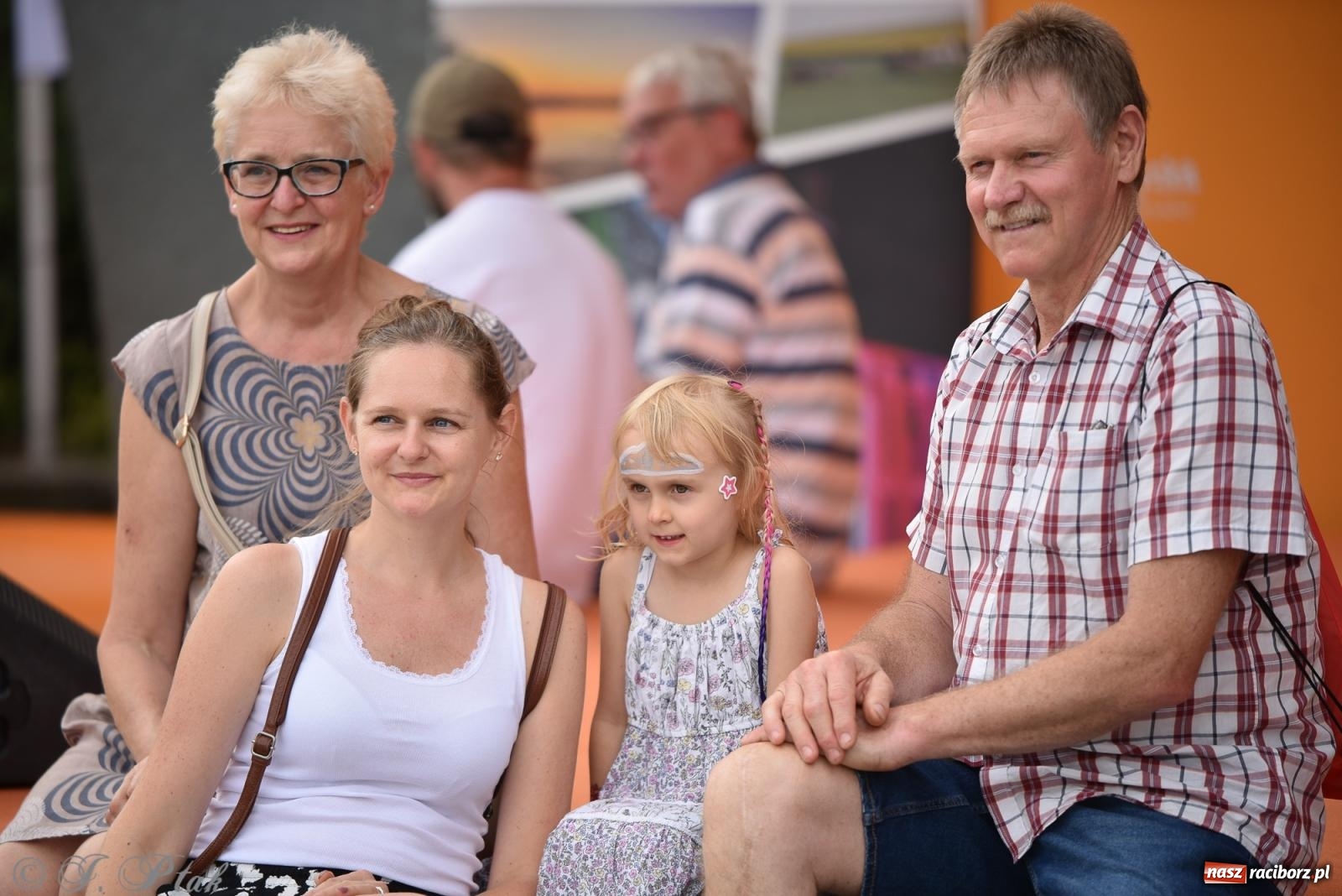 Zdjęcie w galerii na portalu naszraciborz.pl: Piknik Rodzinny Lato z Radiem w Parku im. Miasta Roth [FOTO] wiadomości z regionu