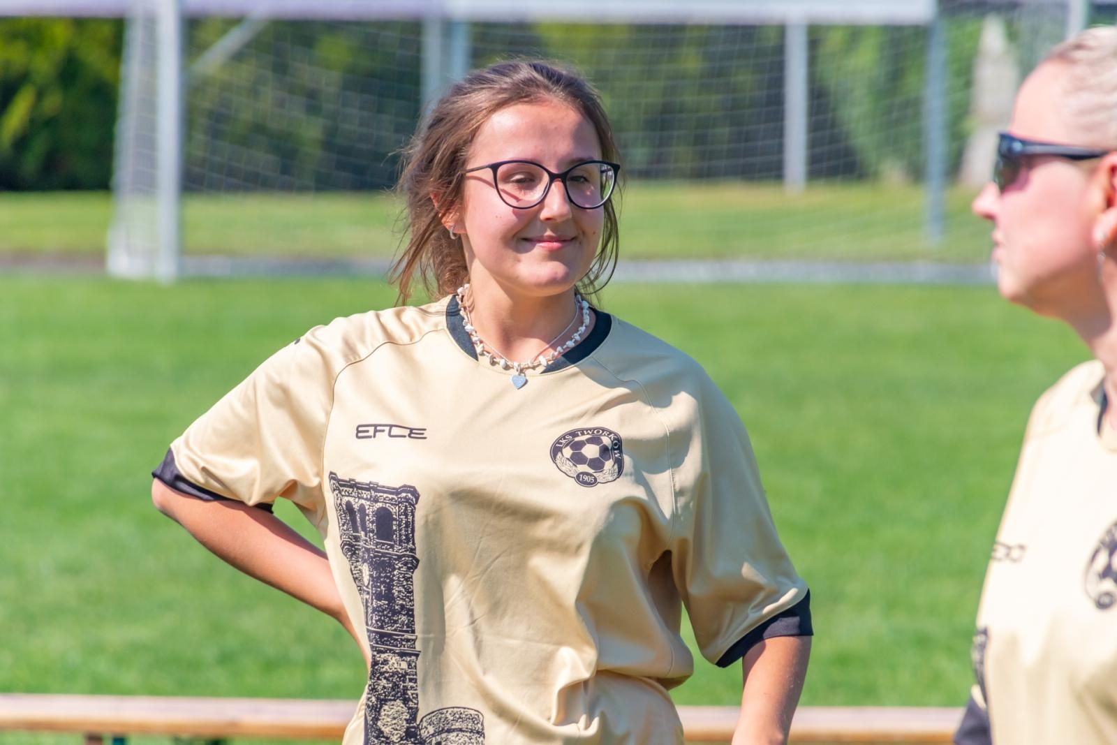 Zdjęcie w galerii na portalu naszraciborz.pl: Mamusie zagrały w siatkówkę o Puchar Sołtysa Tworkowa wiadomości z regionu