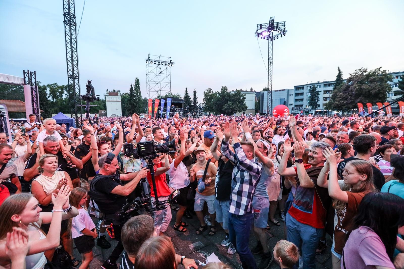 Zdjęcie w galerii na portalu naszraciborz.pl: TVP podała dane na temat oglądalności koncertu w Raciborzu wiadomości z regionu