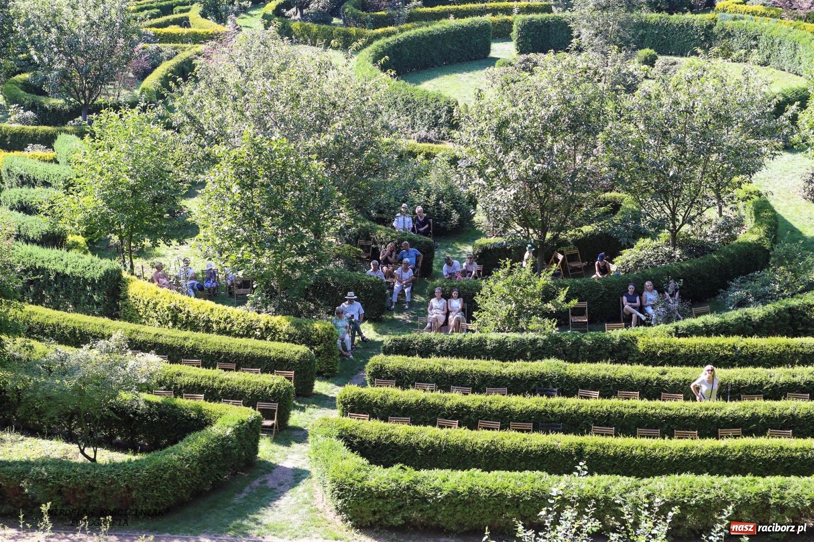 Zdjęcie w galerii na portalu naszraciborz.pl: Jazzowe klimaty w Zaczarowanym Ogrodzie wiadomości z regionu