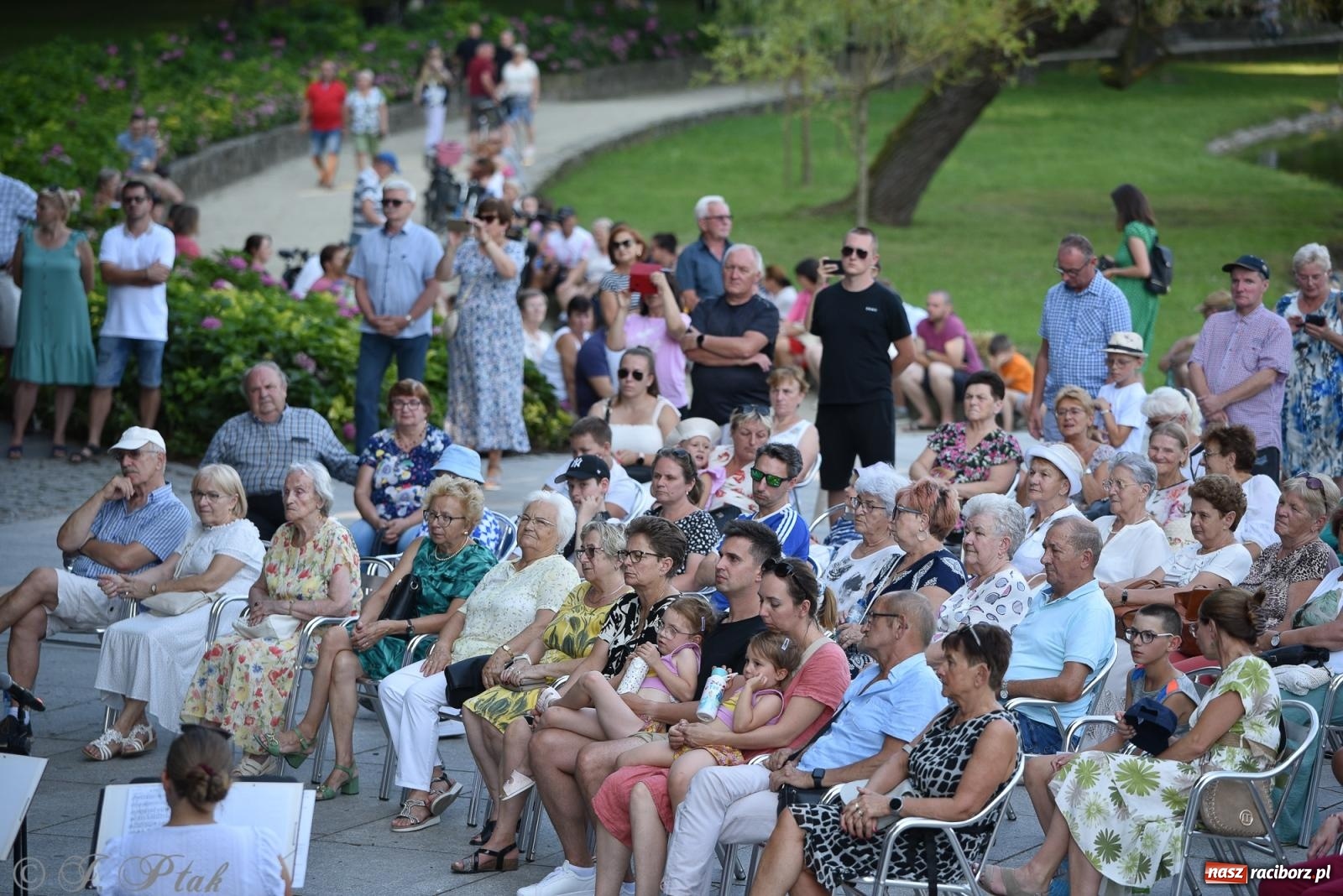 Zdjęcie w galerii na portalu naszraciborz.pl: Kolejny letni koncert RCK w Parku Roth. Muzyka filmowa w orkiestrowym wydaniu wiadomości z regionu