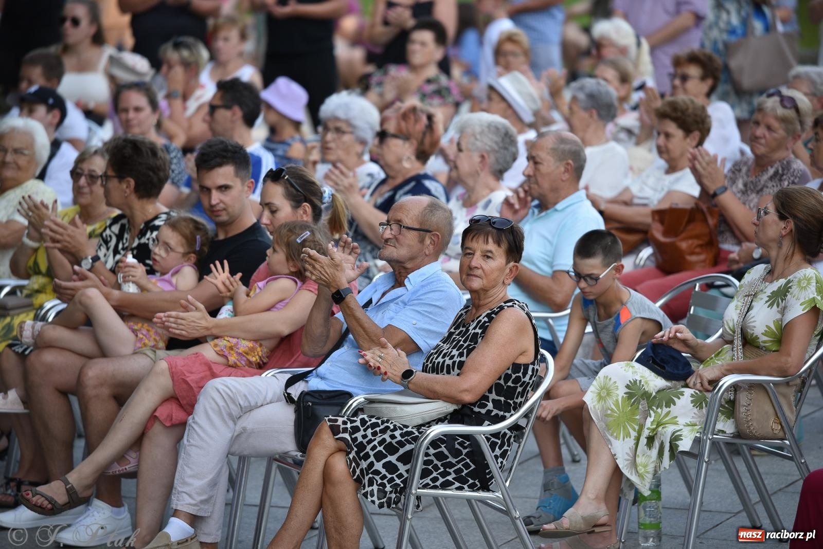 Zdjęcie w galerii na portalu naszraciborz.pl: Kolejny letni koncert RCK w Parku Roth. Muzyka filmowa w orkiestrowym wydaniu wiadomości z regionu