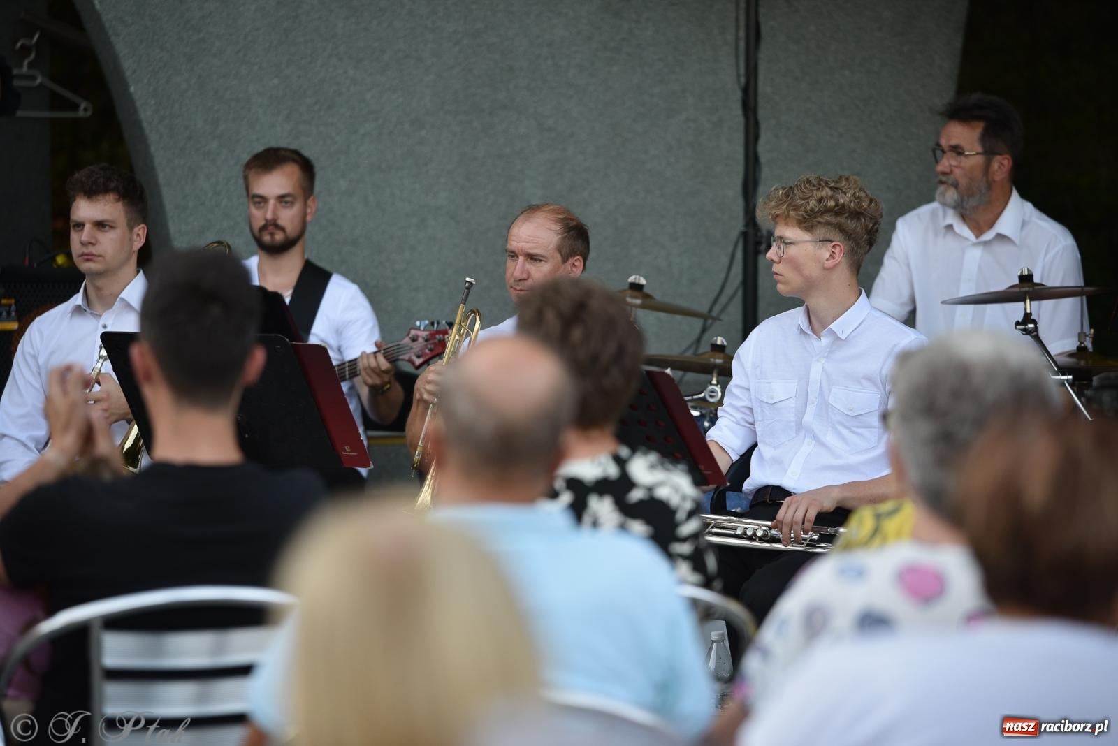 Zdjęcie w galerii na portalu naszraciborz.pl: Kolejny letni koncert RCK w Parku Roth. Muzyka filmowa w orkiestrowym wydaniu wiadomości z regionu