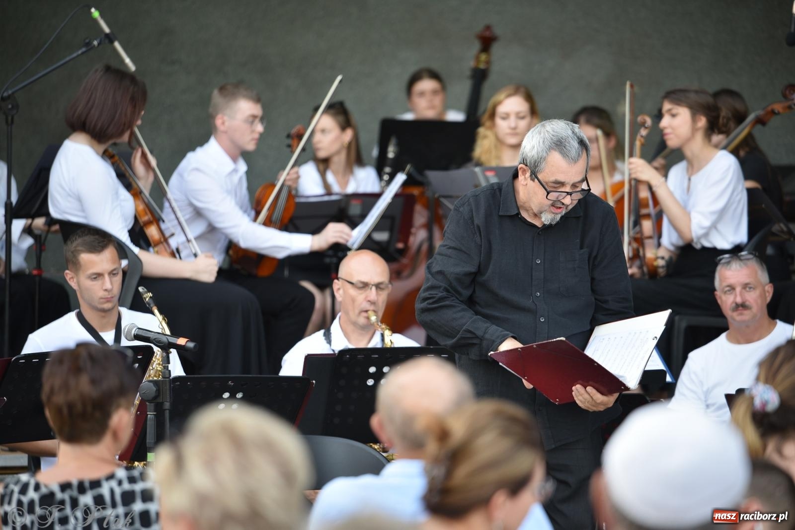Zdjęcie w galerii na portalu naszraciborz.pl: Kolejny letni koncert RCK w Parku Roth. Muzyka filmowa w orkiestrowym wydaniu wiadomości z regionu