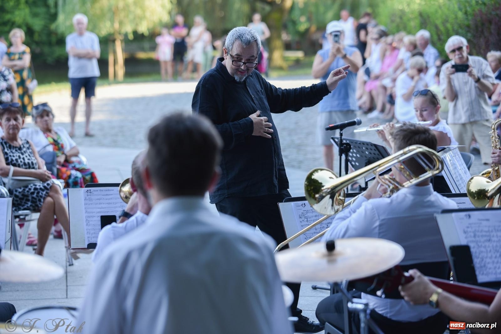 Zdjęcie w galerii na portalu naszraciborz.pl: Kolejny letni koncert RCK w Parku Roth. Muzyka filmowa w orkiestrowym wydaniu wiadomości z regionu