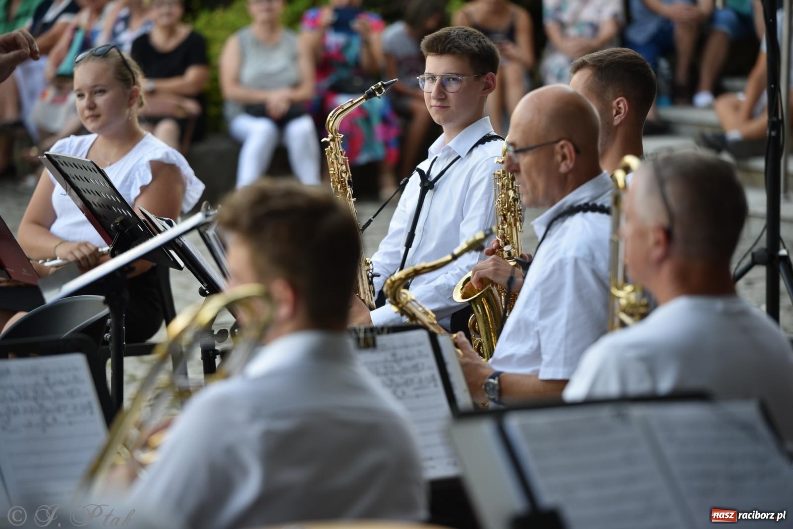 Zdjęcie w galerii na portalu naszraciborz.pl: Kolejny letni koncert RCK w Parku Roth. Muzyka filmowa w orkiestrowym wydaniu wiadomości z regionu