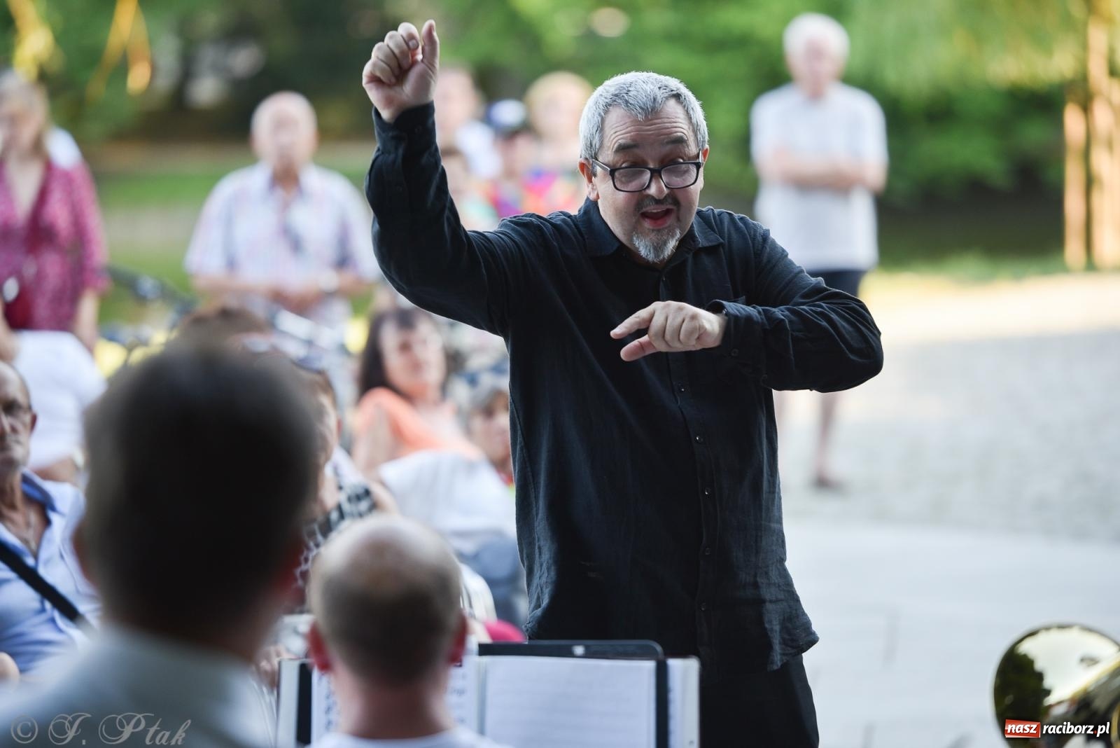 Zdjęcie w galerii na portalu naszraciborz.pl: Kolejny letni koncert RCK w Parku Roth. Muzyka filmowa w orkiestrowym wydaniu wiadomości z regionu
