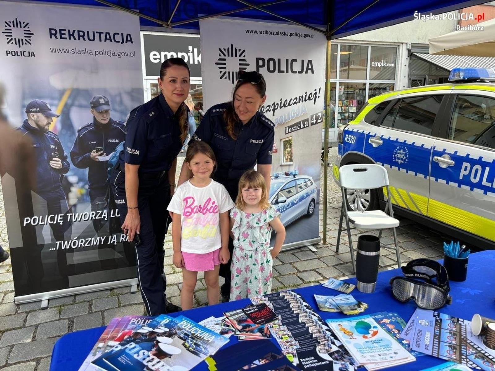 Zdjęcie w galerii na portalu naszraciborz.pl: Policjanci uczestniczyli w wydarzeniu Lato z Radiem i Telewizja Polską wiadomości z regionu