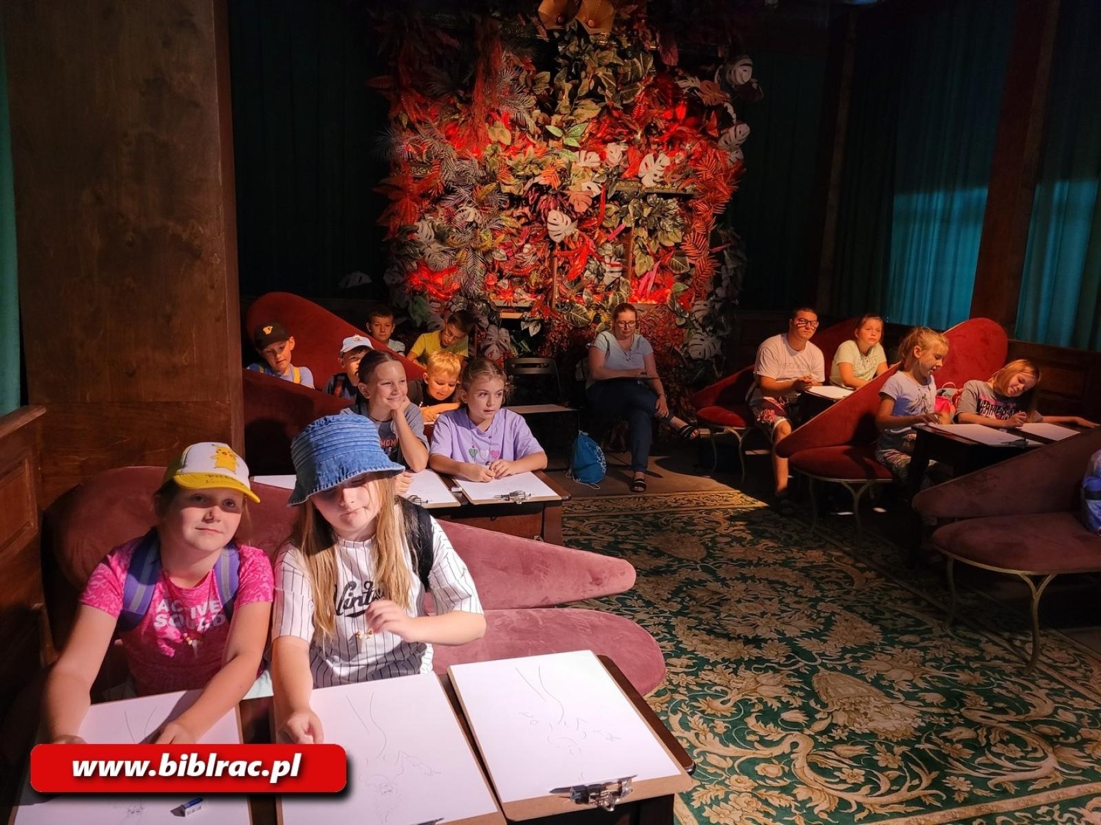 Zdjęcie w galerii na portalu naszraciborz.pl: Magiczny świat kina odkryty z Biblioteką w Raciborzu wiadomości z regionu