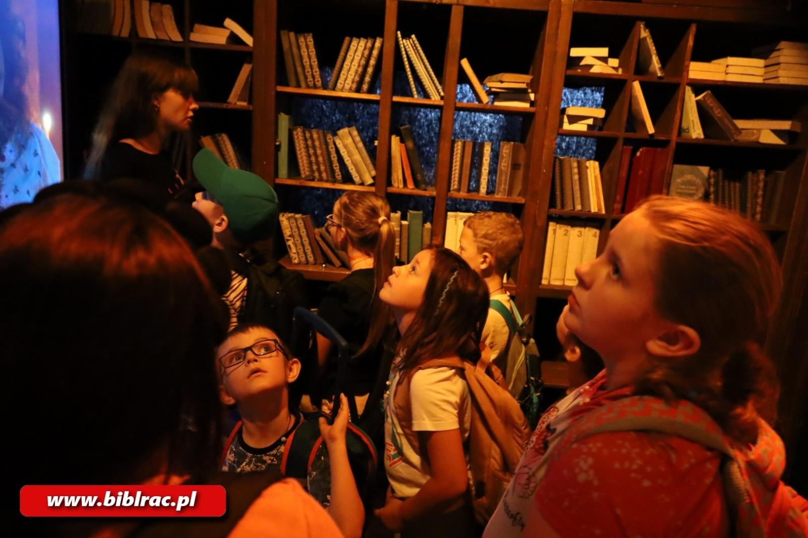 Zdjęcie w galerii na portalu naszraciborz.pl: Magiczny świat kina odkryty z Biblioteką w Raciborzu wiadomości z regionu