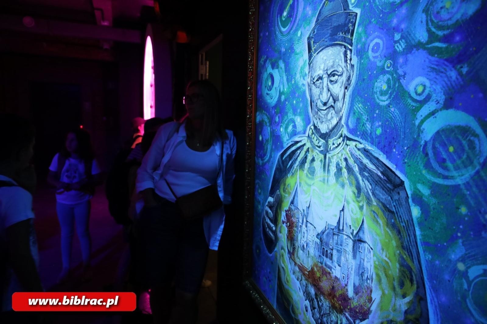 Zdjęcie w galerii na portalu naszraciborz.pl: Magiczny świat kina odkryty z Biblioteką w Raciborzu wiadomości z regionu