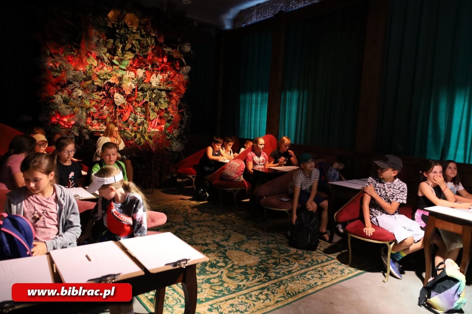 Zdjęcie w galerii na portalu naszraciborz.pl: Magiczny świat kina odkryty z Biblioteką w Raciborzu wiadomości z regionu