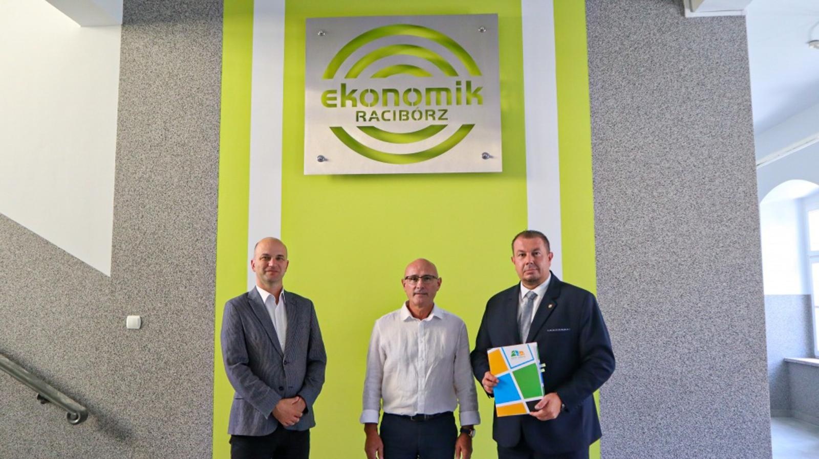 Zdjęcie w galerii na portalu naszraciborz.pl: Rusza remont auli w raciborskim Ekonomiku wiadomości z regionu