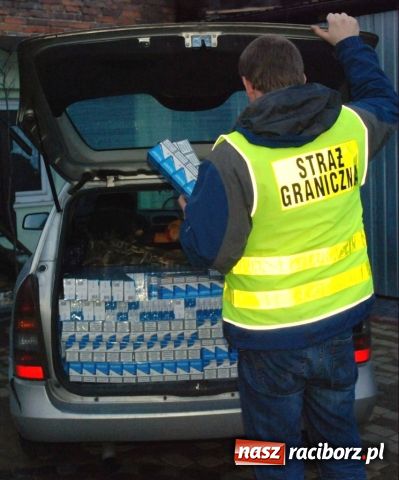 Zdjęcie w galerii na portalu naszraciborz.pl: ŚOSG: Zatrzymali przemycane papierosy wiadomości z regionu