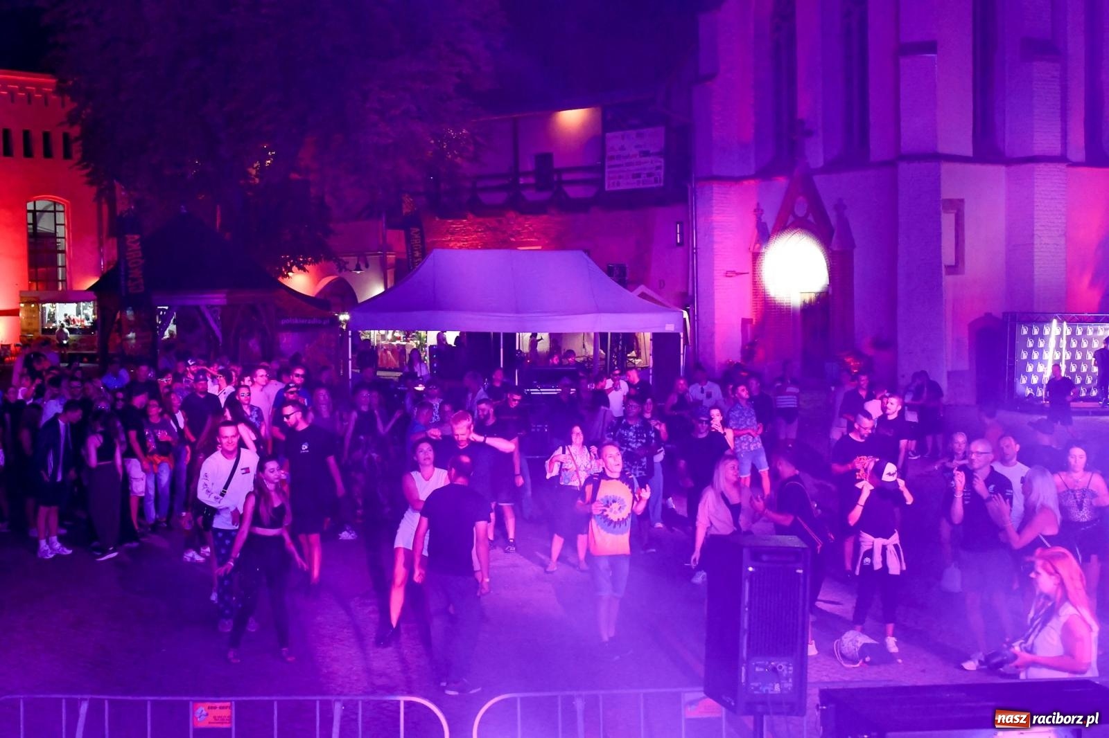 Zdjęcie w galerii na portalu naszraciborz.pl: Full Moon na raciborskim zamku - dzień pierwszy wiadomości z regionu