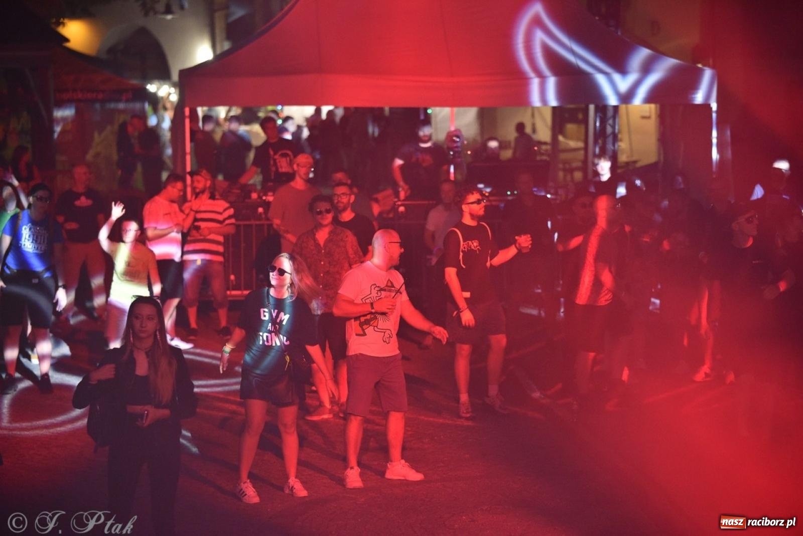 Zdjęcie w galerii na portalu naszraciborz.pl: Full Moon na raciborskim zamku - dzień pierwszy wiadomości z regionu