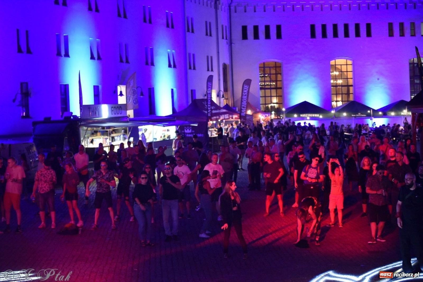 Zdjęcie w galerii na portalu naszraciborz.pl: Full Moon na raciborskim zamku - dzień pierwszy wiadomości z regionu