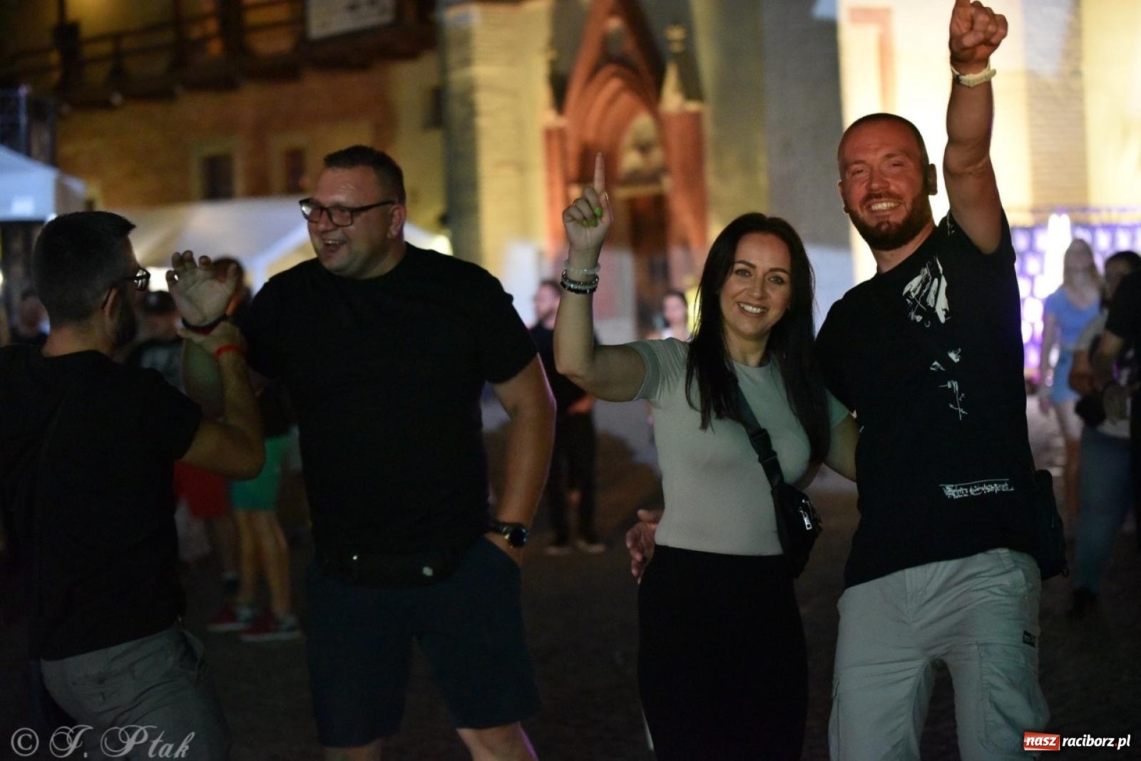 Zdjęcie w galerii na portalu naszraciborz.pl: Full Moon na raciborskim zamku - dzień pierwszy wiadomości z regionu