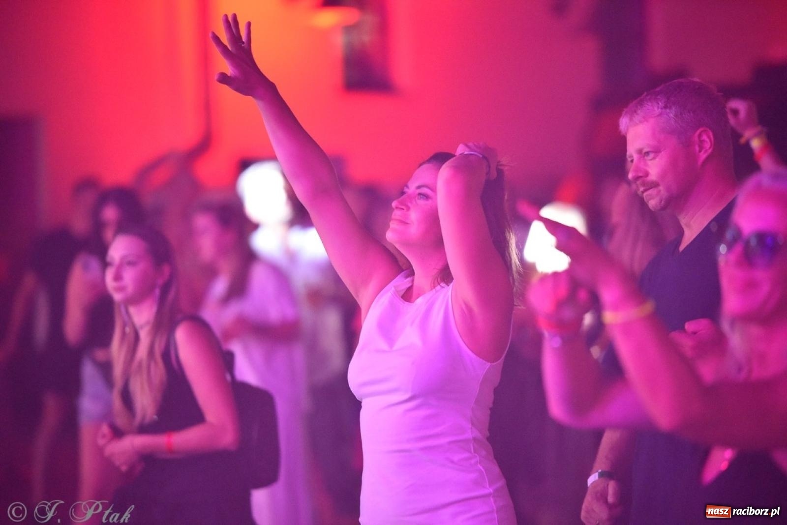 Zdjęcie w galerii na portalu naszraciborz.pl: Full Moon na raciborskim zamku - dzień pierwszy wiadomości z regionu