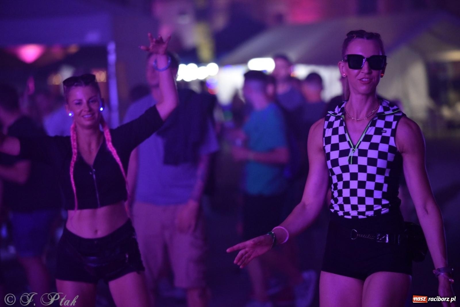 Zdjęcie w galerii na portalu naszraciborz.pl: Full Moon na raciborskim zamku - dzień pierwszy wiadomości z regionu