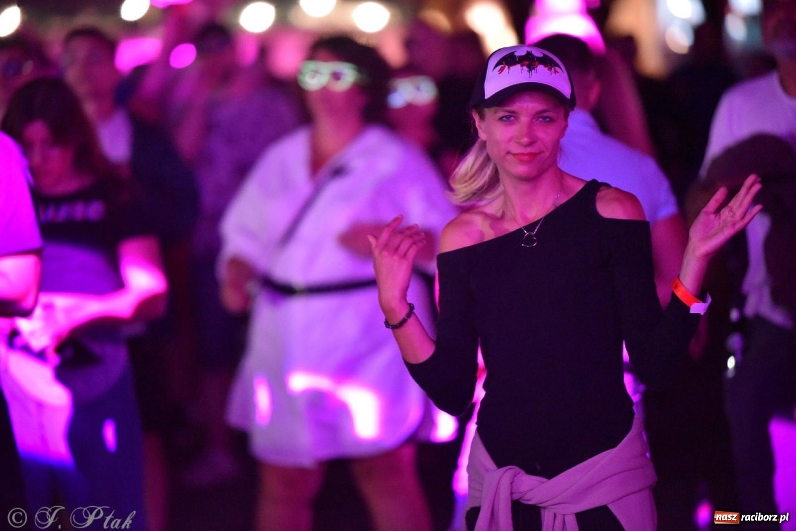 Zdjęcie w galerii na portalu naszraciborz.pl: Full Moon na raciborskim zamku - dzień pierwszy wiadomości z regionu