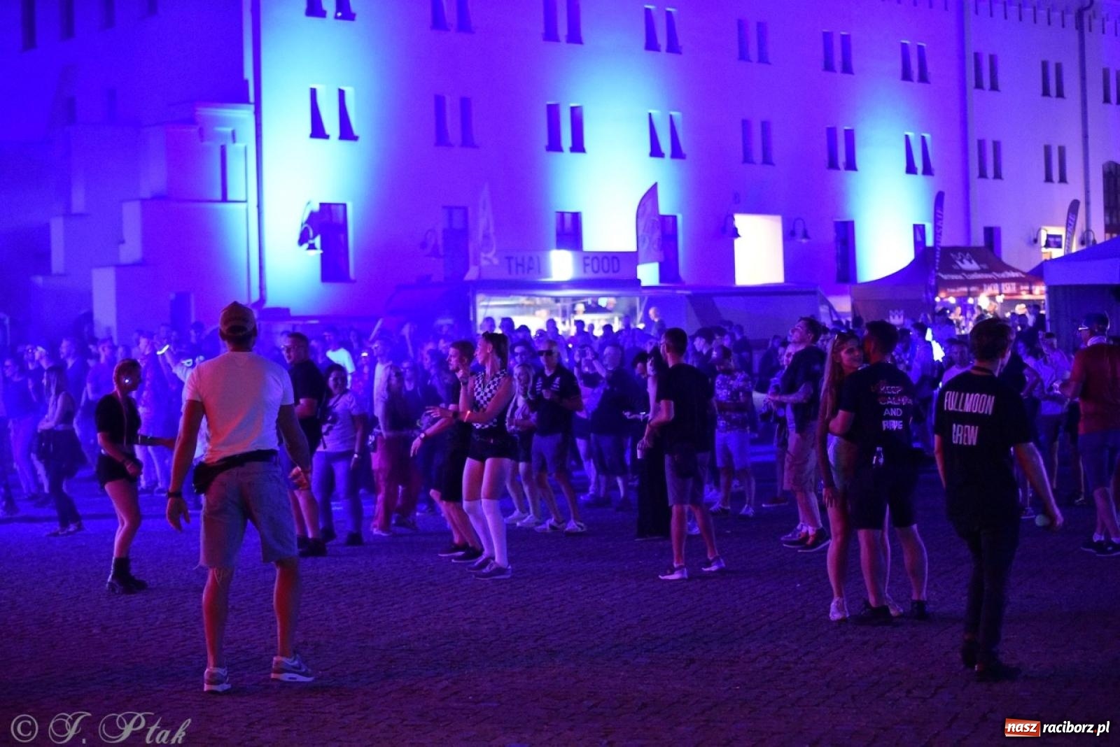 Zdjęcie w galerii na portalu naszraciborz.pl: Full Moon na raciborskim zamku - dzień pierwszy wiadomości z regionu