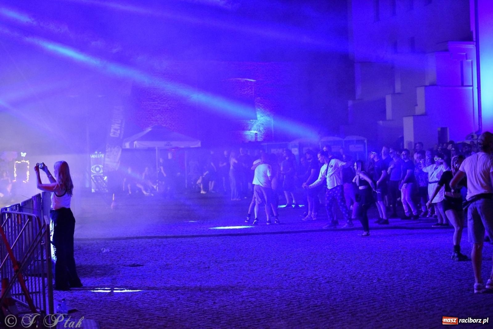 Zdjęcie w galerii na portalu naszraciborz.pl: Full Moon na raciborskim zamku - dzień pierwszy wiadomości z regionu